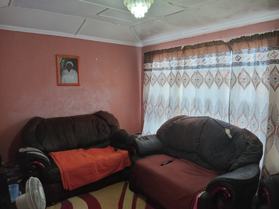 2 Bedroom Property for Sale in Kwa Nobuhle Eastern Cape